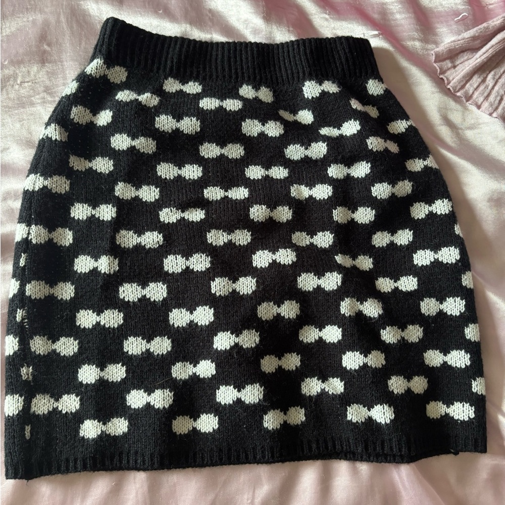 SHEIN Black and White Knit Mini Skirt